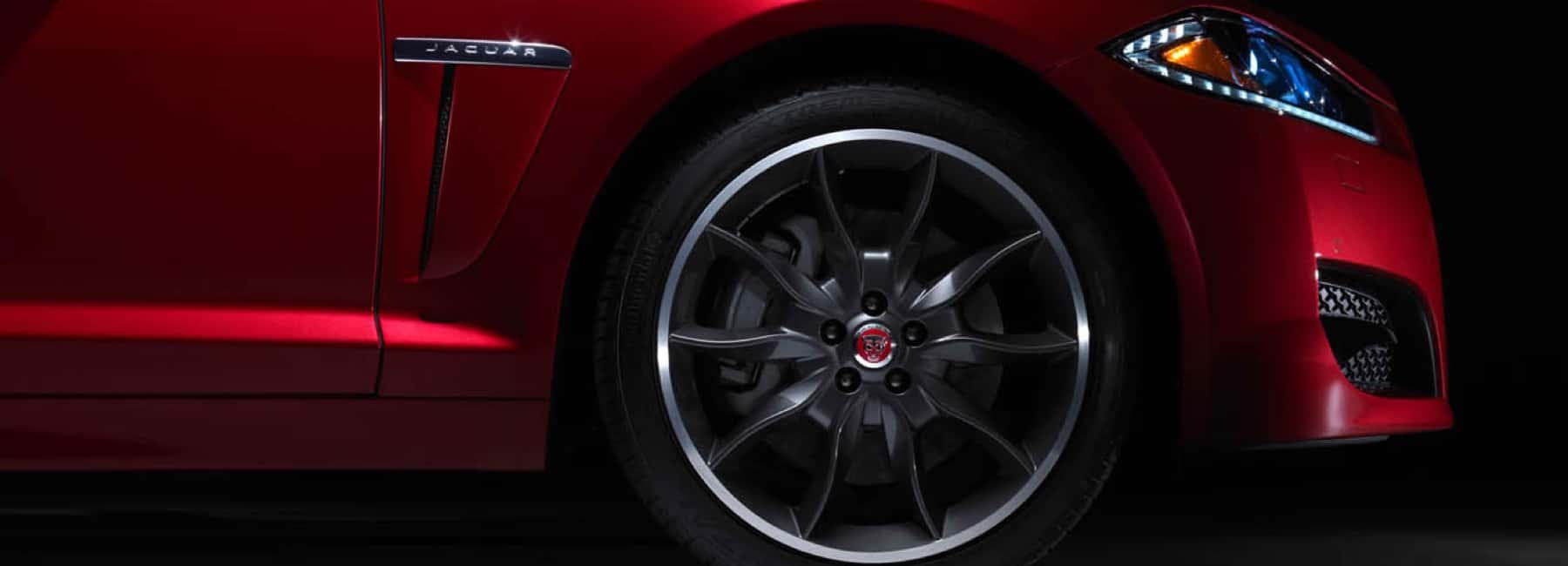 Jaguar-XF-closeup-of-wheel