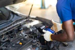 Checking voltage of car battery