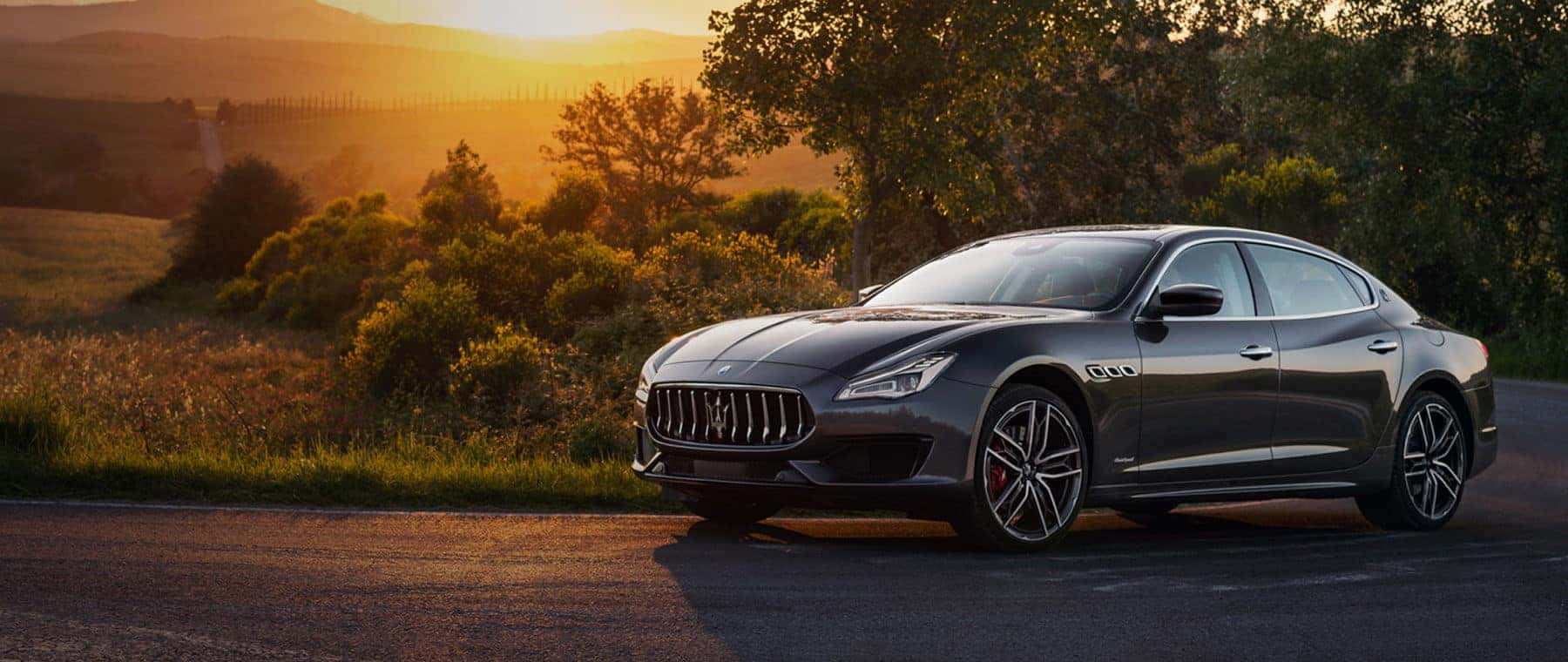 hero black maserati