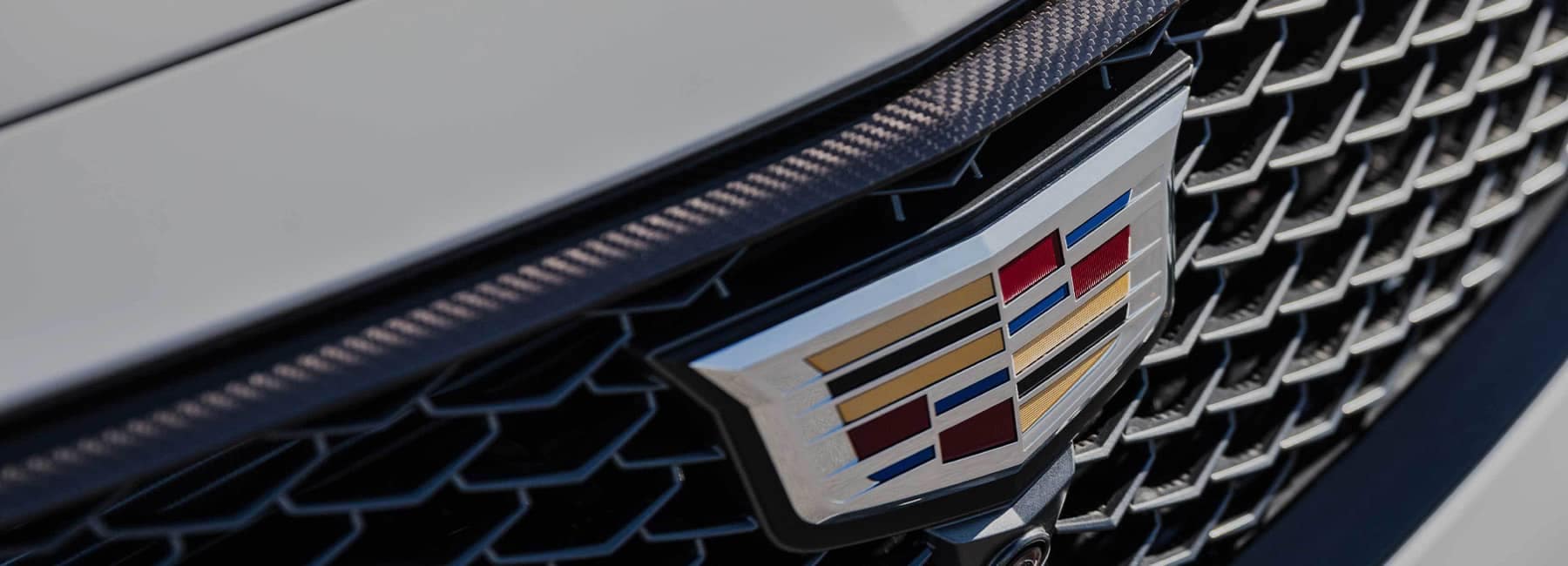 2022 Cadillac CT5-V front grille