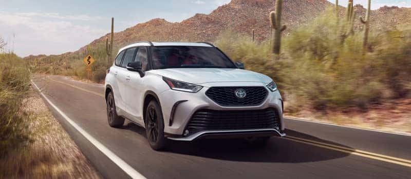 2025 Toyota Highlander Gallery01