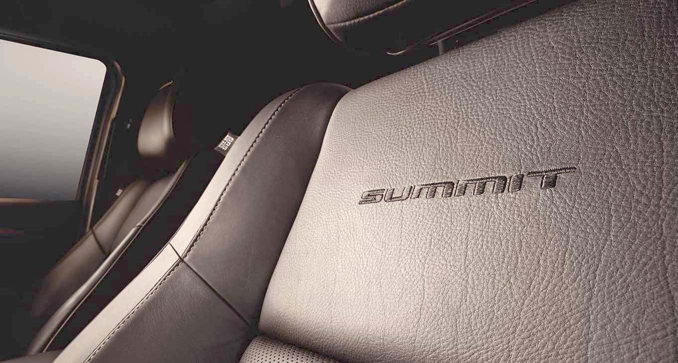 2016 Grand Cherokee Summit Seats