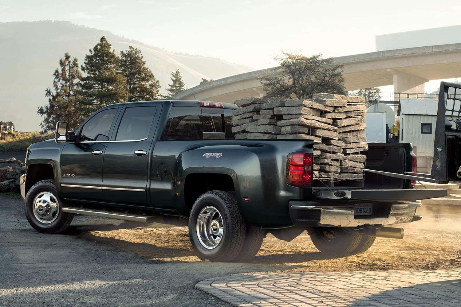 Шевроле рам. Chevrolet Silverado 3500hd 2019. Chevrolet Silverado Heavy Duty 2020. Chevrolet Silverado 3500 2019. Шевроле Сильверадо 3500 HD 2019.