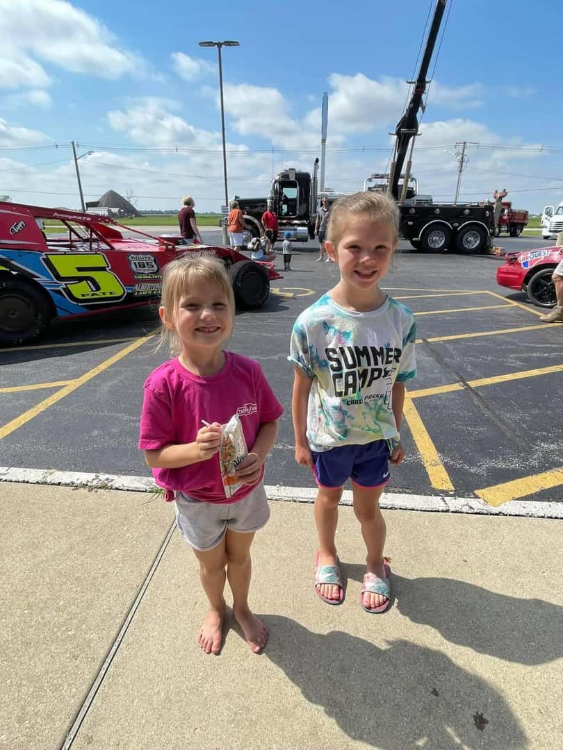 young-girls-in-front-of-Nascar