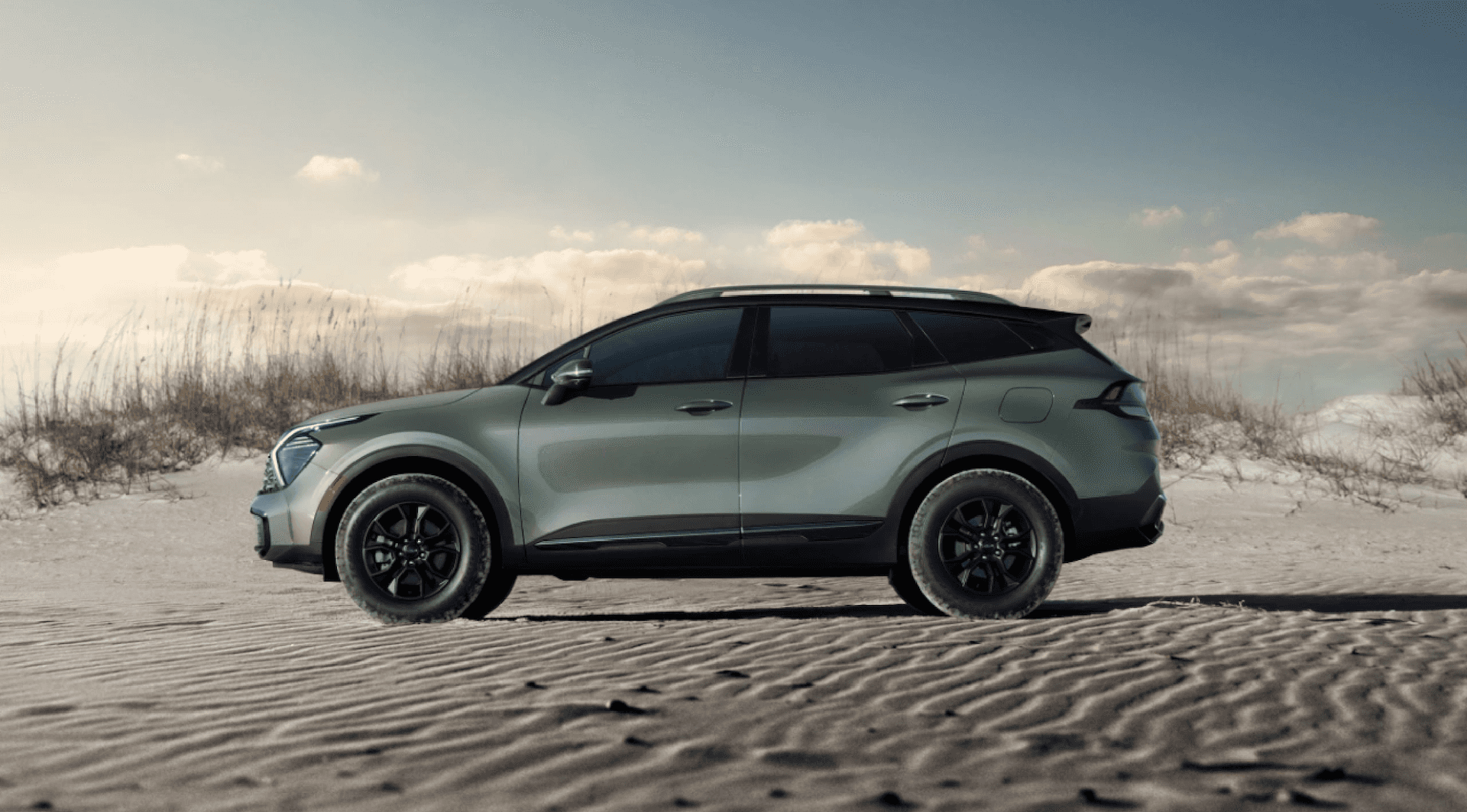 Sportage on a sand dune