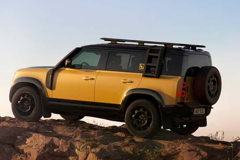 land-rover-parked-on-rocky-hill-mobile