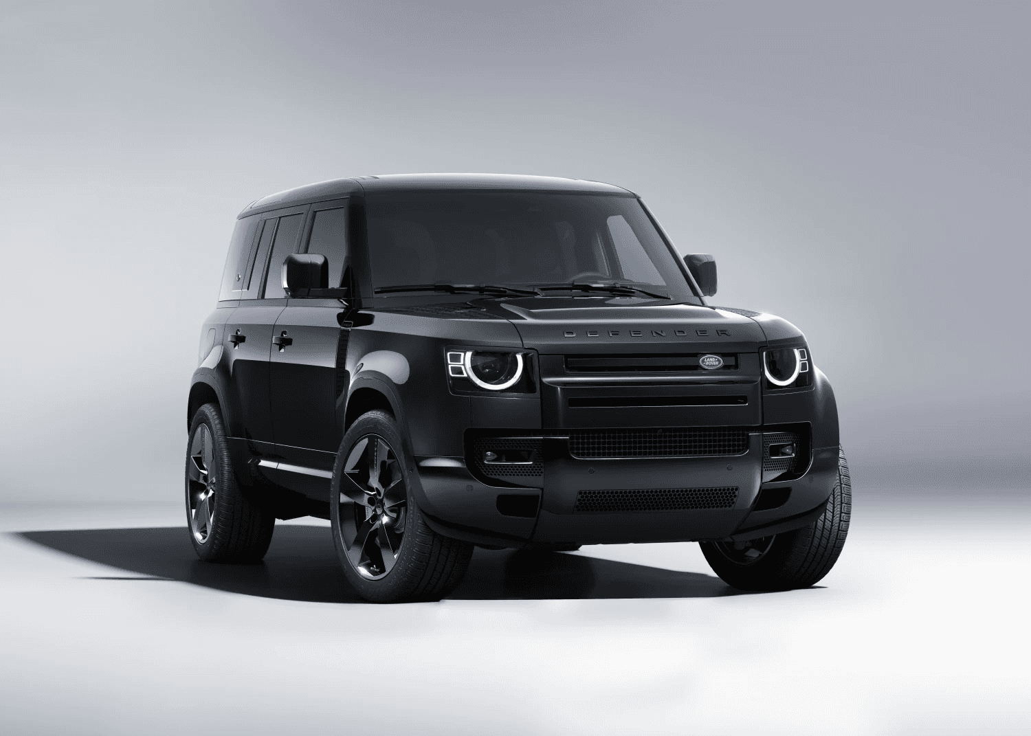 Land Rover Defender Bond Edition