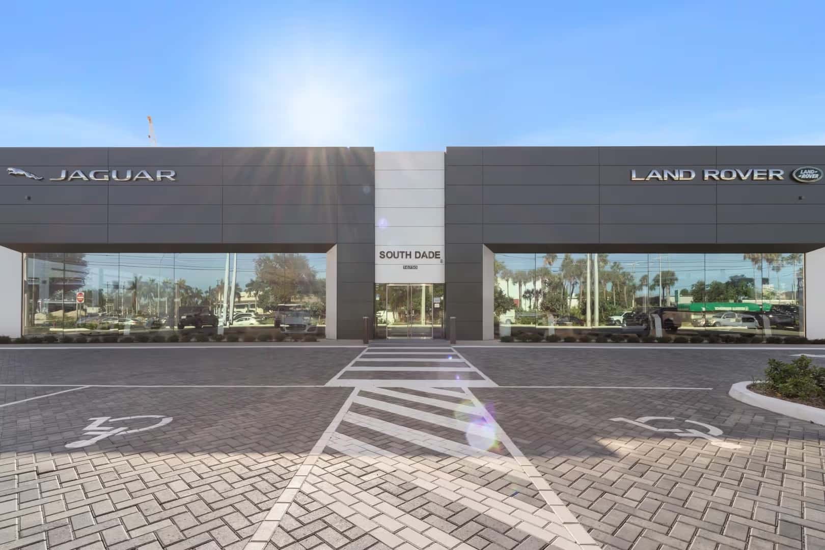 Land-Rover-South-Dade