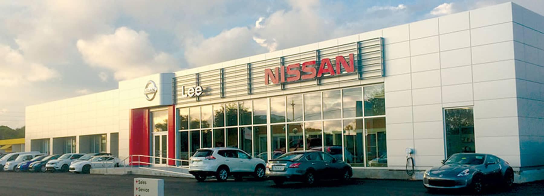 Lee Nissan dealership front