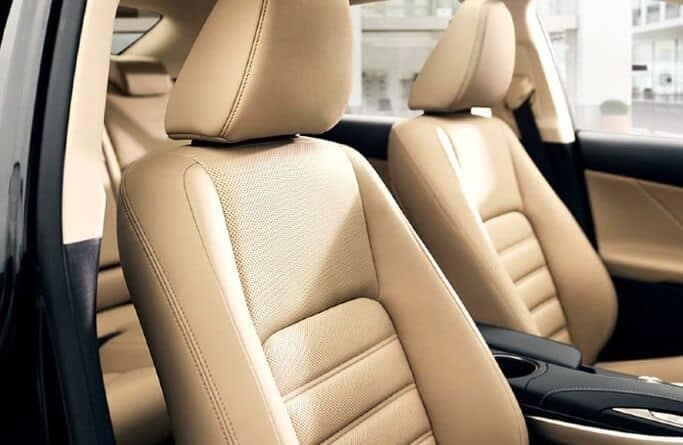 Lexus IS Interior seats