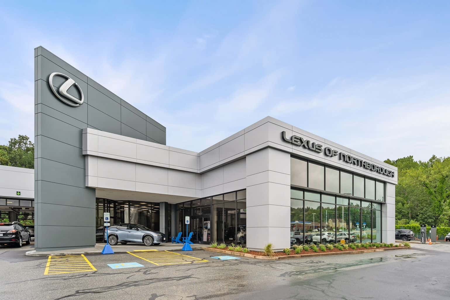 Lexus of Northborough front of dealership