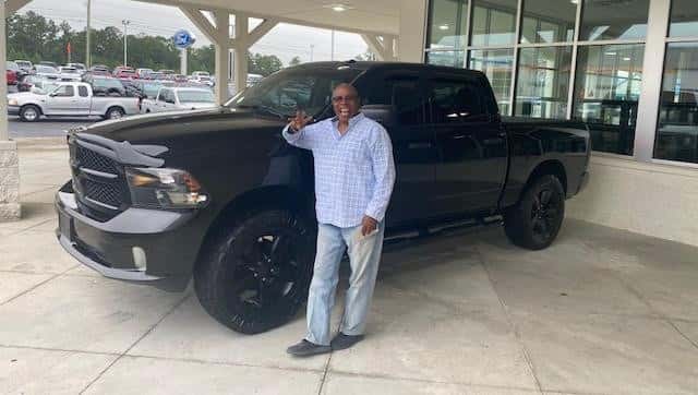 customer with vehicle