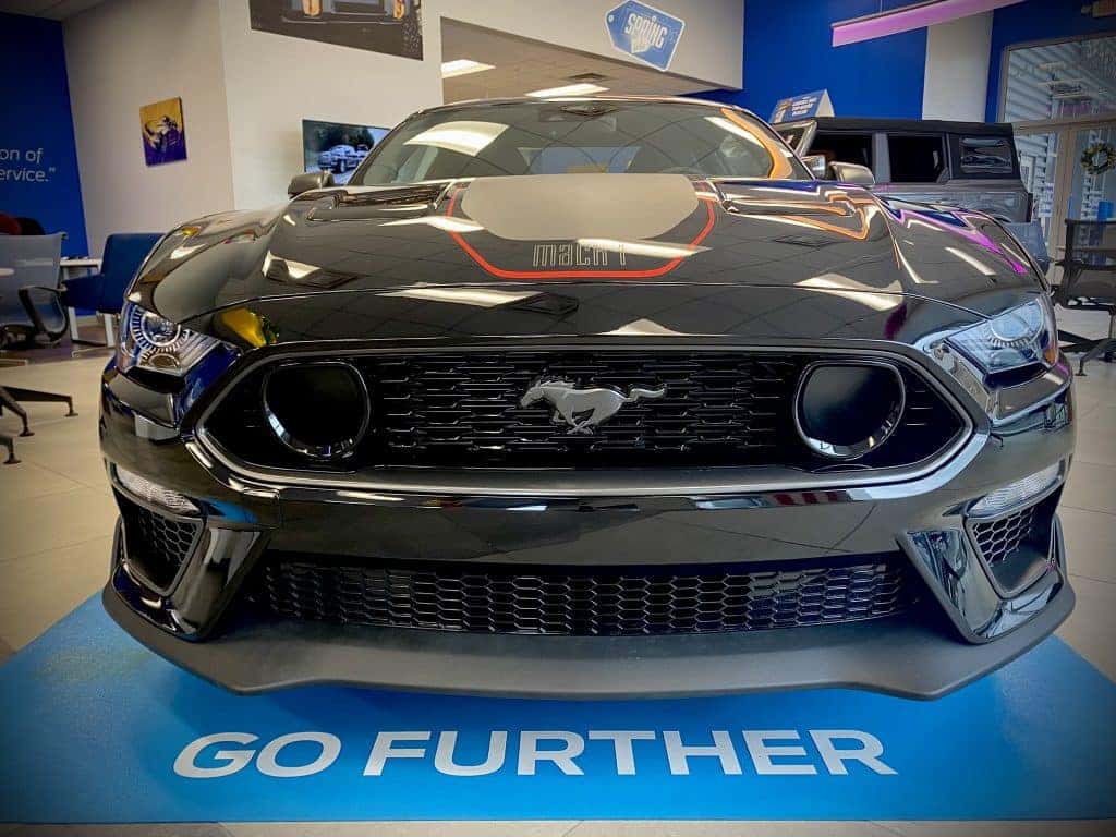 2021 Ford Mustang Mach 1(4)