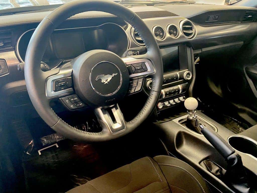 2021 Ford Mustang Mach 1(2)