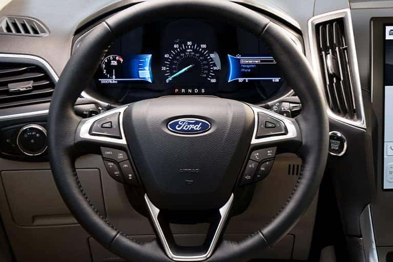 2021 Ford Edge interior dashboard_mobile