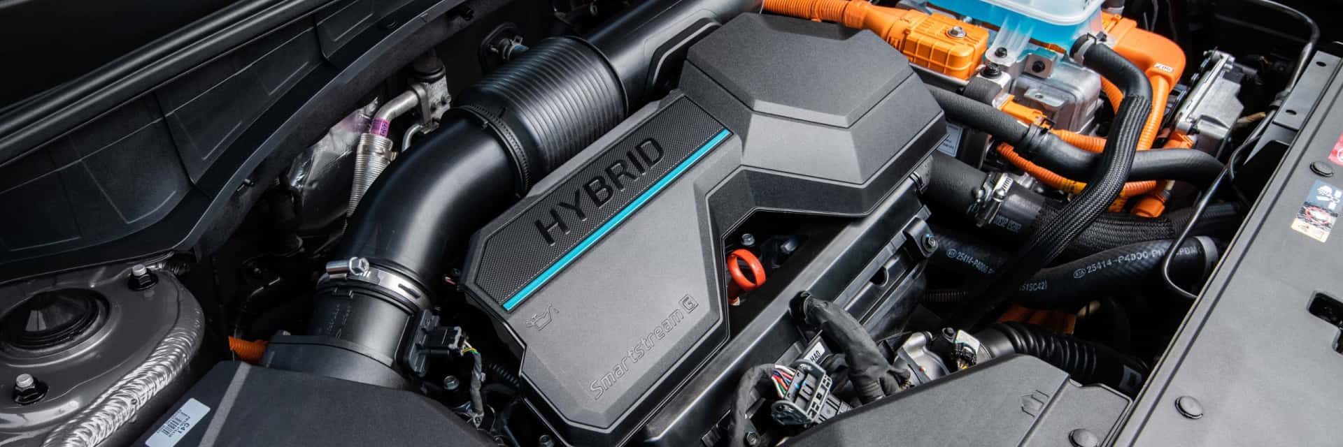 Engine shot of a kia sorento hybrid plug in