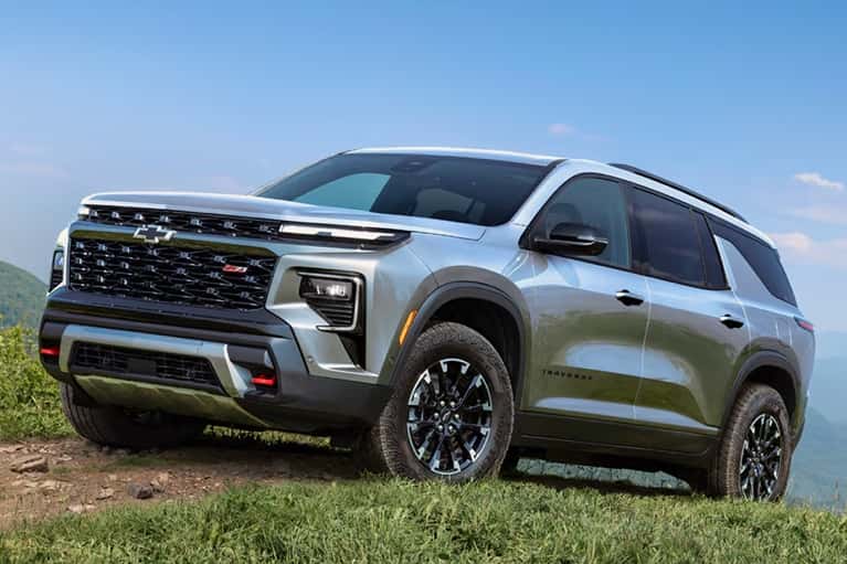 2026-Chevy-Traverse-parked-on-grassy-hill