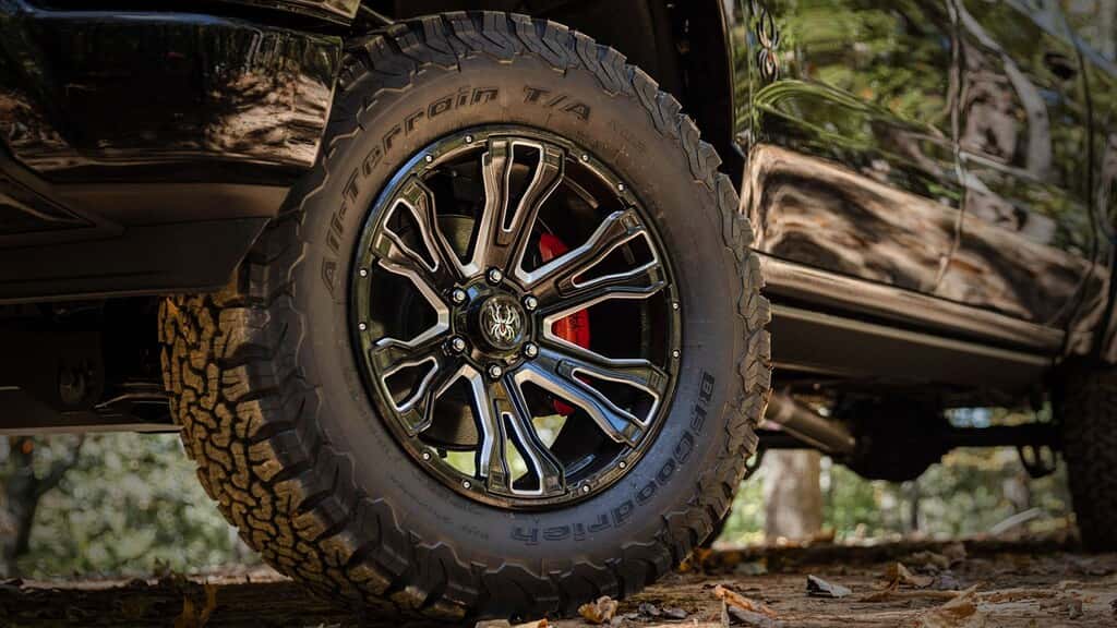 black-widow-closeup-tire
