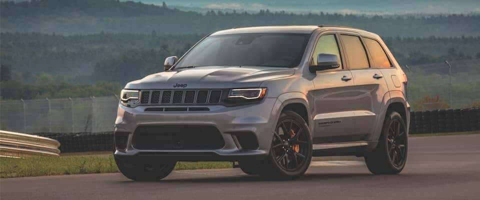 2019 Jeep Grand Cherokee vs. 2019 GMC Acadia | Lynch CDJR