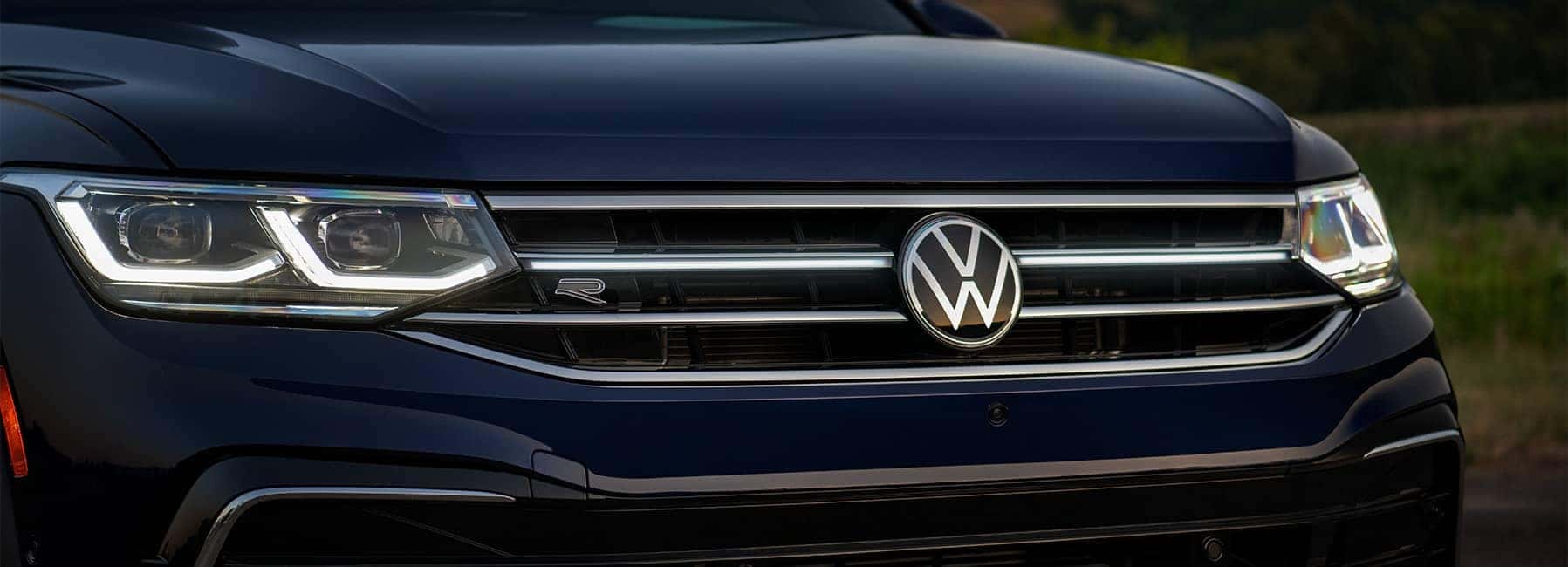 Tiguan SEL R-Line Atlantic Blue Metallic Front Detail Grill