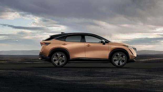 Comparing the 2023 Nissan Ariya and Toyota Bz4x post.jpg