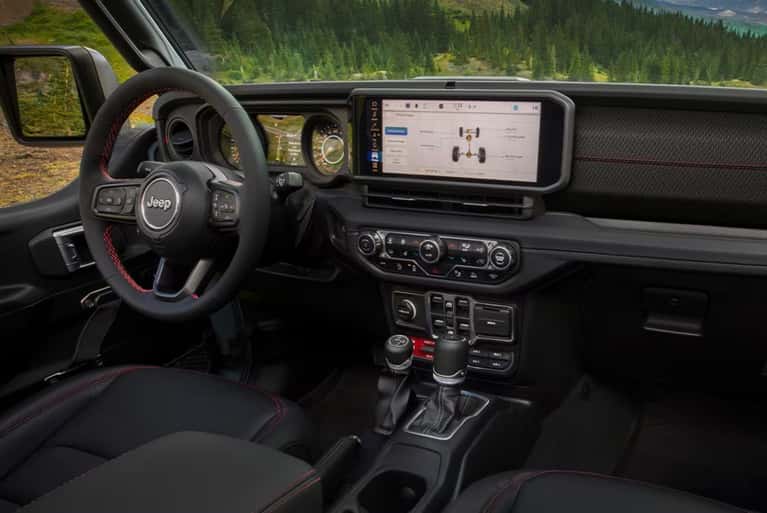 2025-Jeep-Gladiator-interior