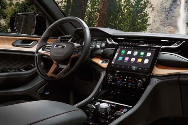 2025-Jeep-Grand-Cherokee-L-interior