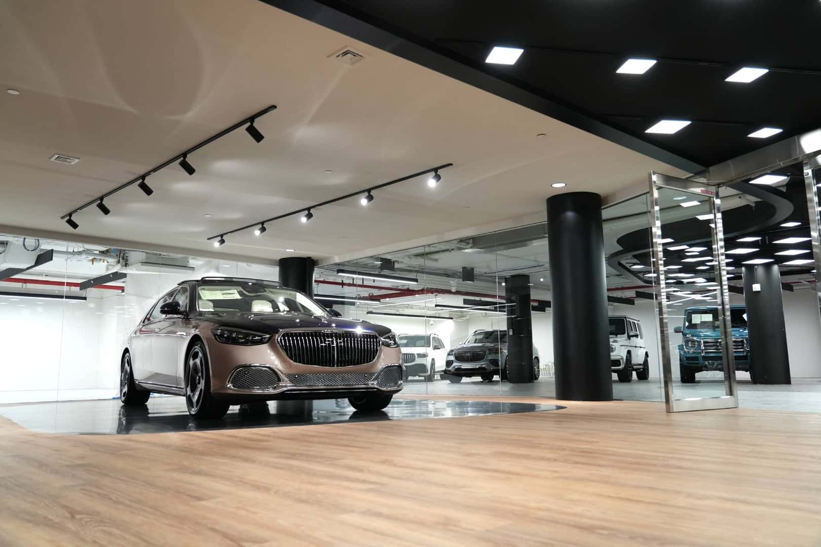 Mercedes-Benz of Manhattan showroom 4