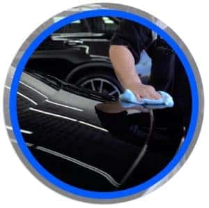 technician buffing car