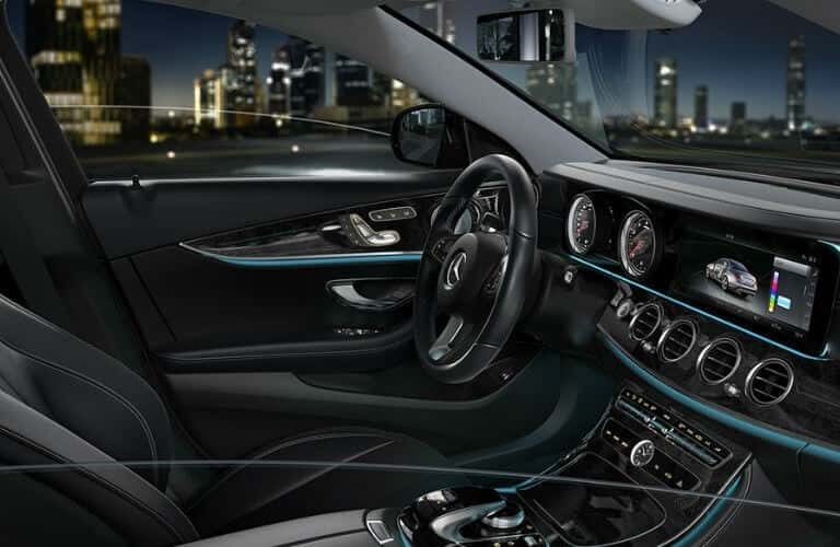 2017_Mercedes-Benz_E-Class_D_o