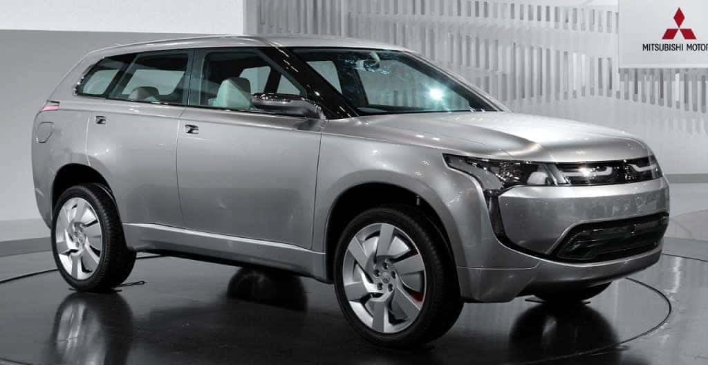 2013-Mitsubishi-GR-HEV-Concept-Left-Side