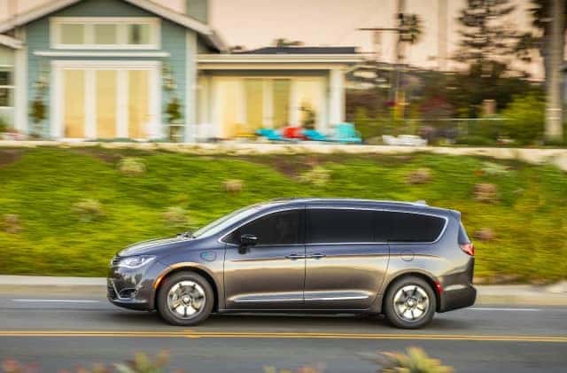 chrysler pacifica hybrid miami lakes automall