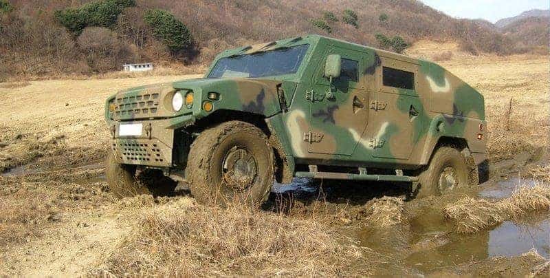 Here's the Army's New Hybrid Vehicle: Half Tank, Half Jeep