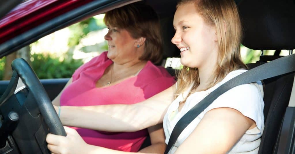 teen-driver-safety-tips-NAPA-Know-How-blog