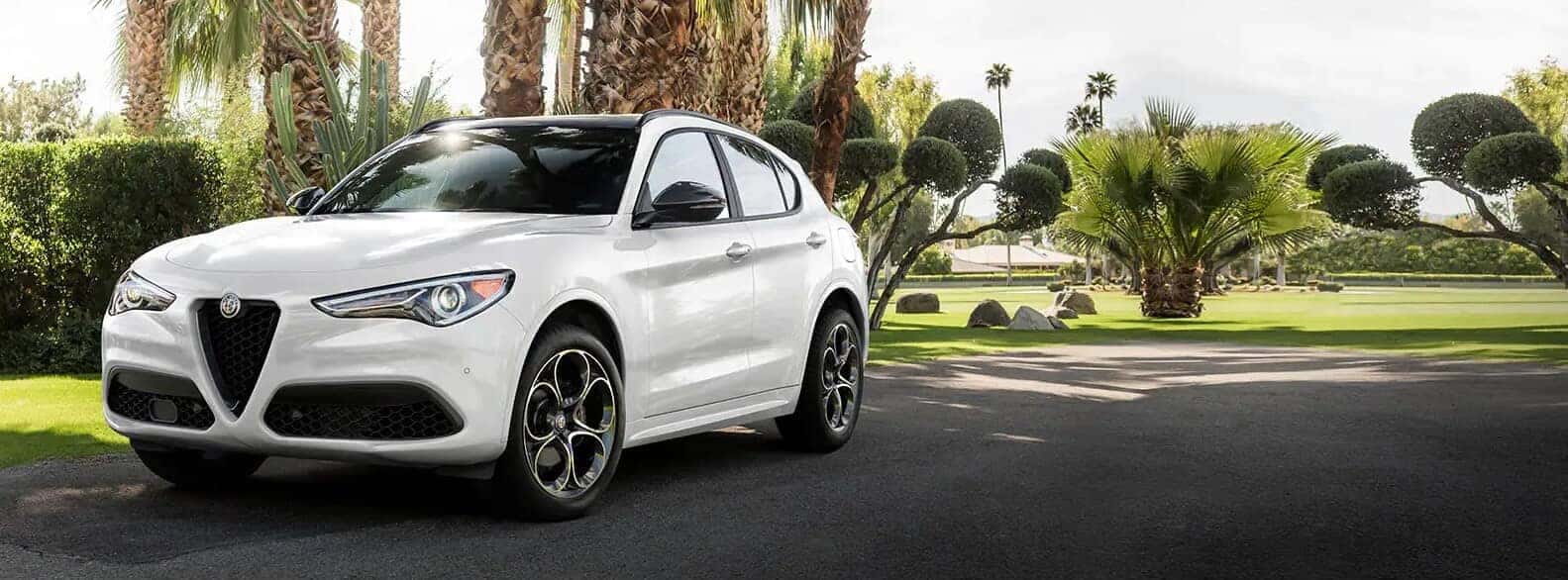 2021 Alfa Romeo Stelvio shown above with available options