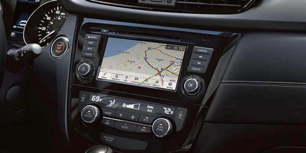 The screen is shown in a 2020 Nissan Rogue.