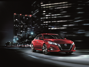 2019 Nissan Altima in Red