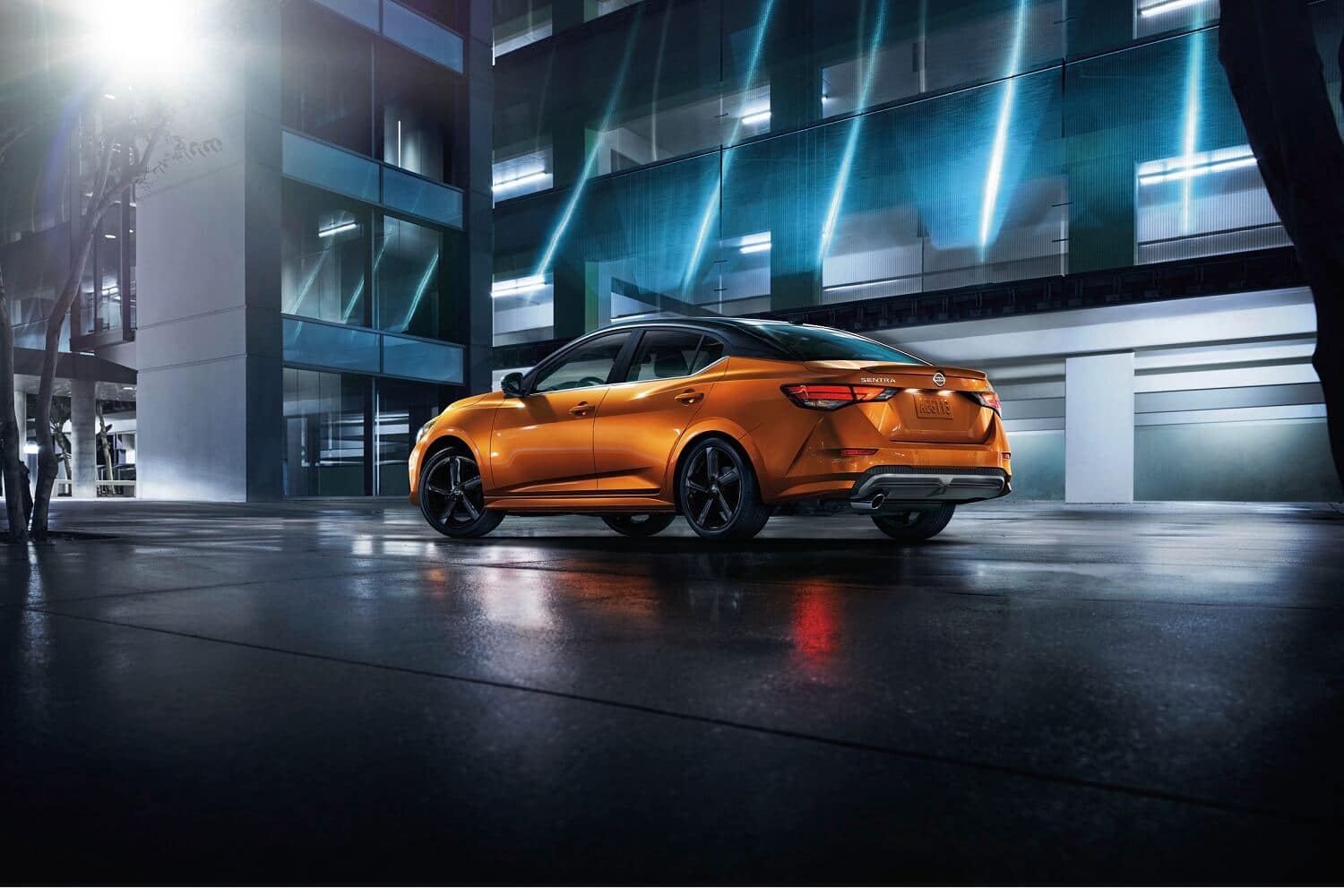 2021 Nissan Sentra Rear in Two-Tone Monarch Orange Metallic and Super Black