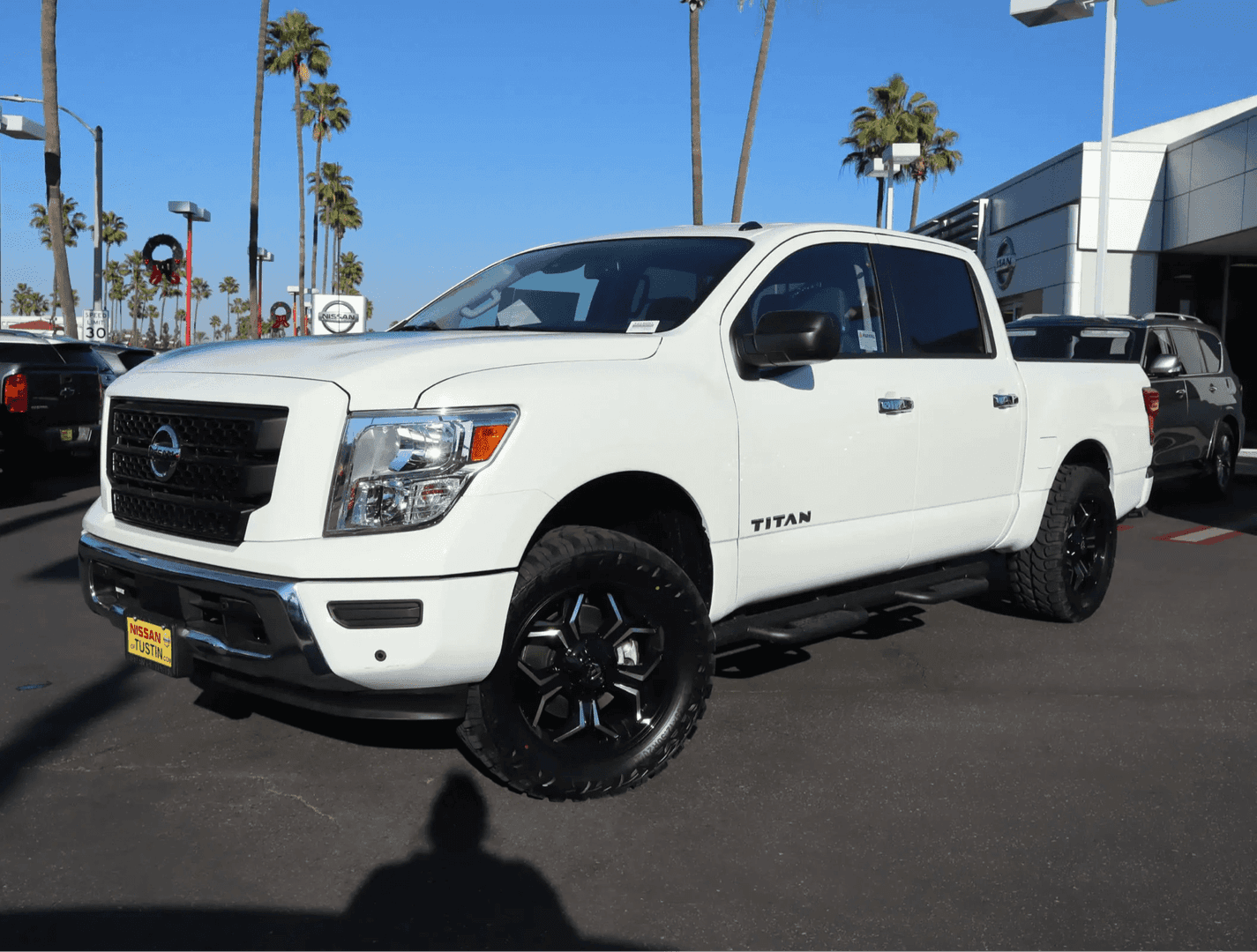 White 2021 Nissan Titan Crew Cab 2WD SV
