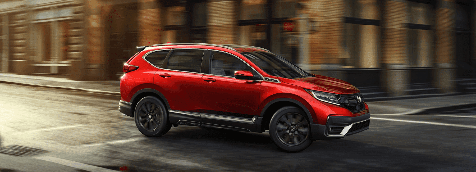 2020 Honda CRV turns city corner