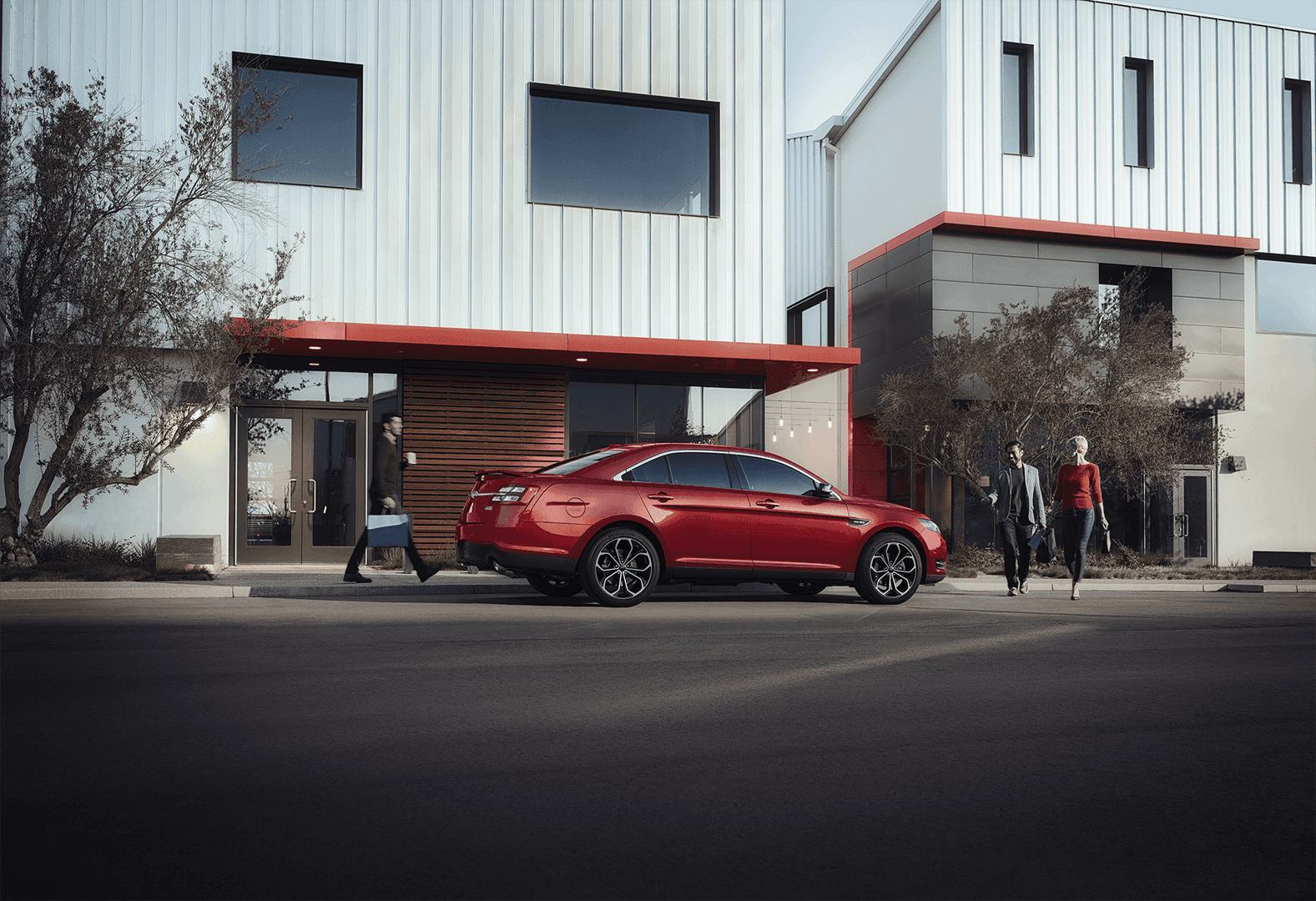 2018 Ford Taurus in front of building