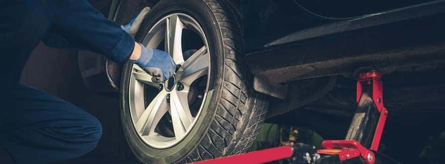 How to Check Tire Pressure