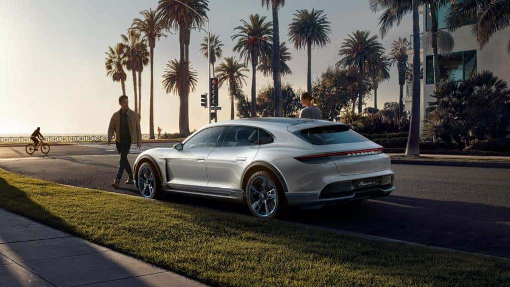  Mission E Cross Turismo