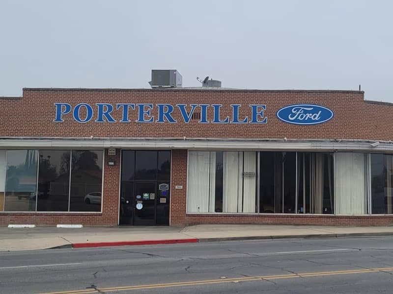 Porterville Ford Storefront