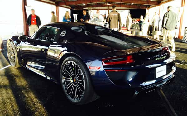 PTS Miami Blue Porsche 918 Spyder Looks Decidedly Contemporary on Black  AN38s - autoevolution