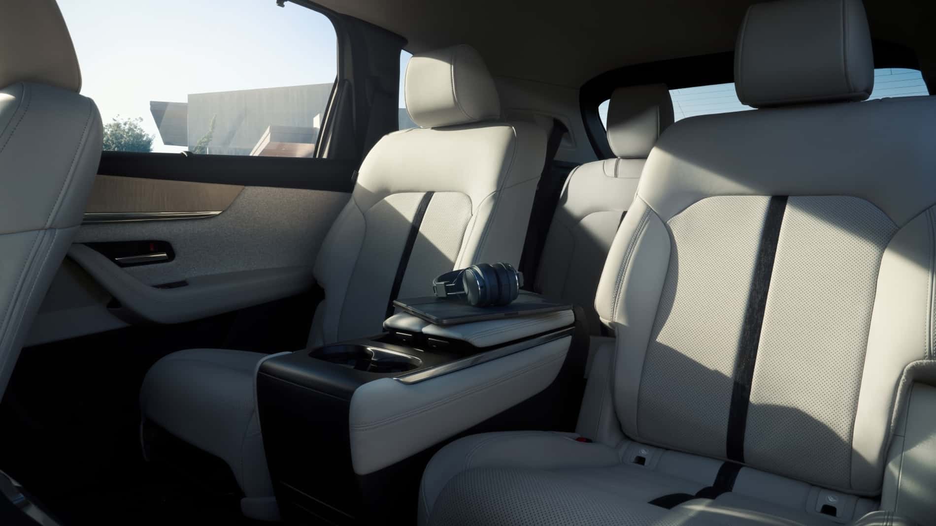 2025 MAZDA CX-90 Rear Row