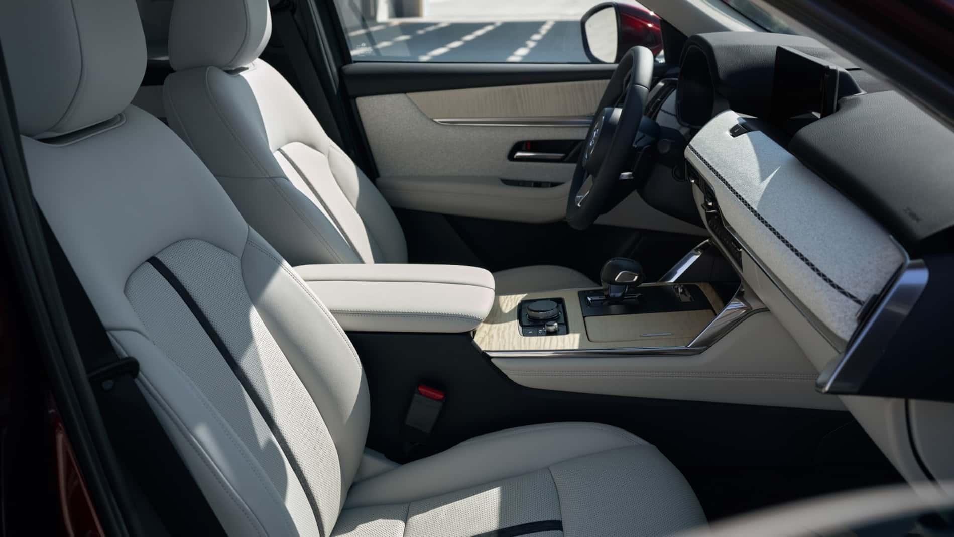 2026 MAZDA CX-90 Seating