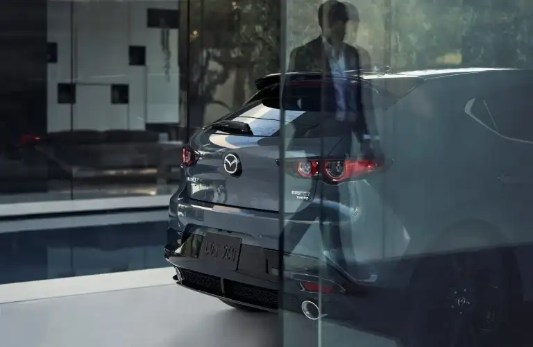2021 Mazda3 2.5 Turbo parked near building