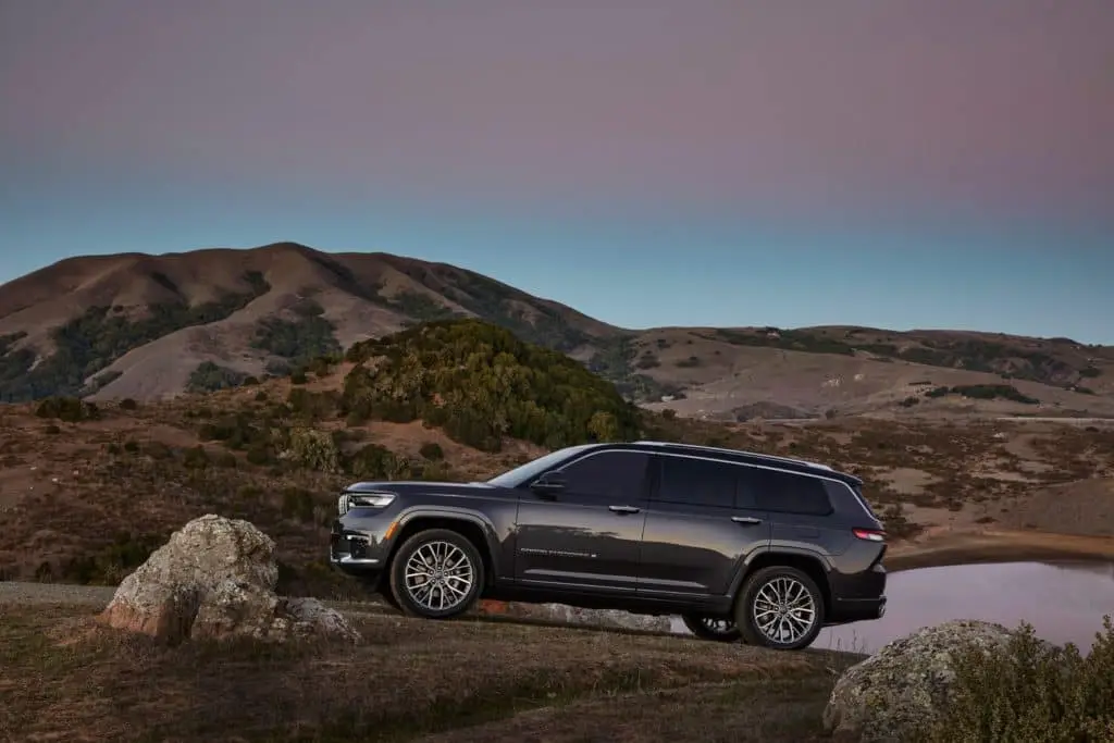 2024 Jeep Grand Cherokee L: The Perfect Thanksgiving 3-Row SUV ...