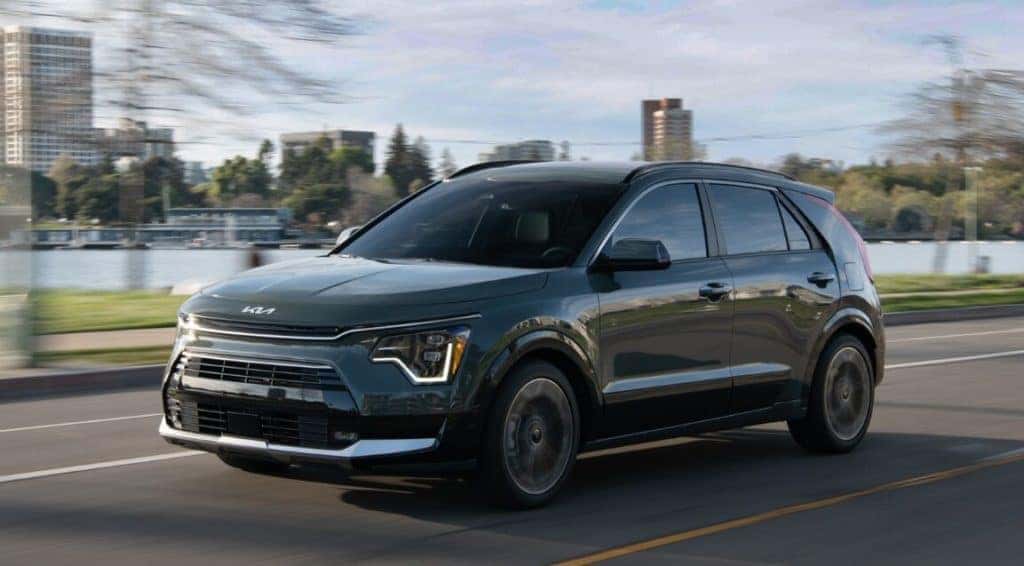 2023 Kia Niro | Engine, Fuel Efficiency, Mile Range, Powertrain